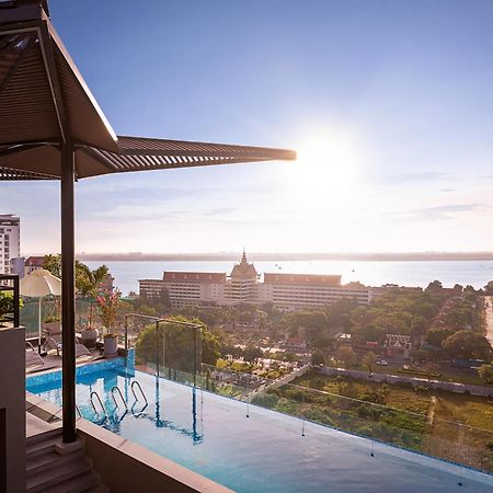 Chaiya Palace Hotel Phnom Penh Ngoại thất bức ảnh