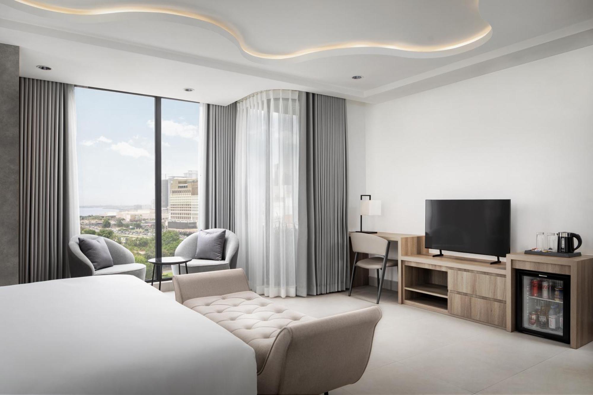 Chaiya Palace Hotel Phnom Penh Ngoại thất bức ảnh