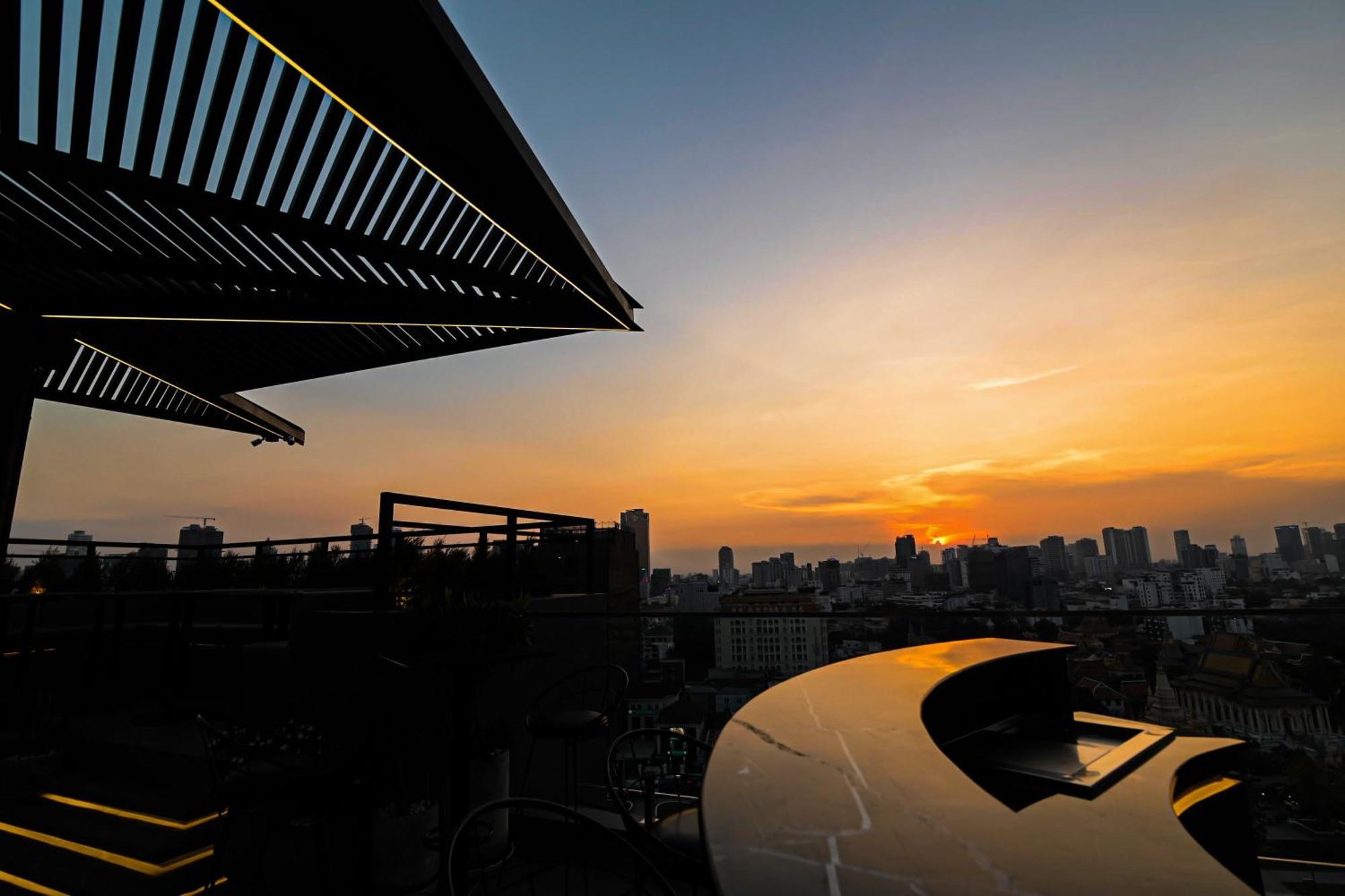 Chaiya Palace Hotel Phnom Penh Ngoại thất bức ảnh